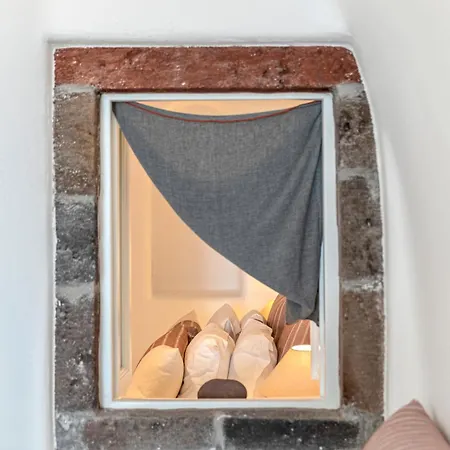 Pura Vida Cave House Villa