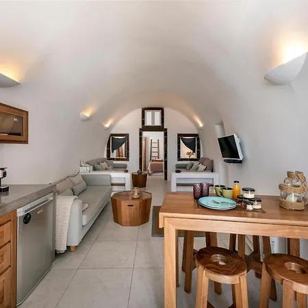 Pura Vida Cave House Imerovigli (Santorini)