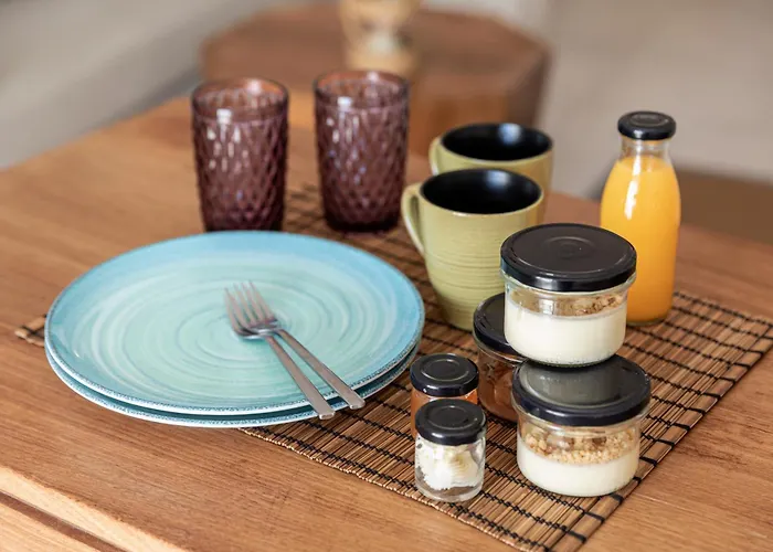 Pura Vida Cave House *