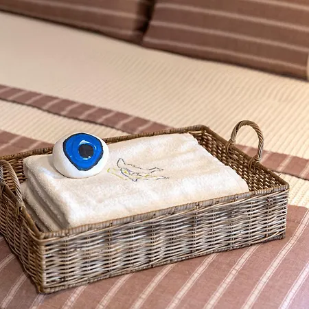 Pura Vida Cave House Villa