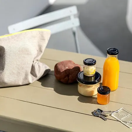 Pura Vida Cave House