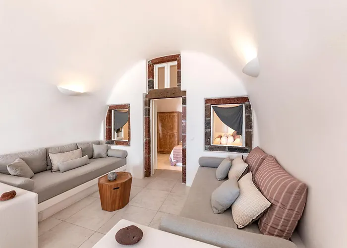 Pura Vida Cave House וילה אימרוביגלי