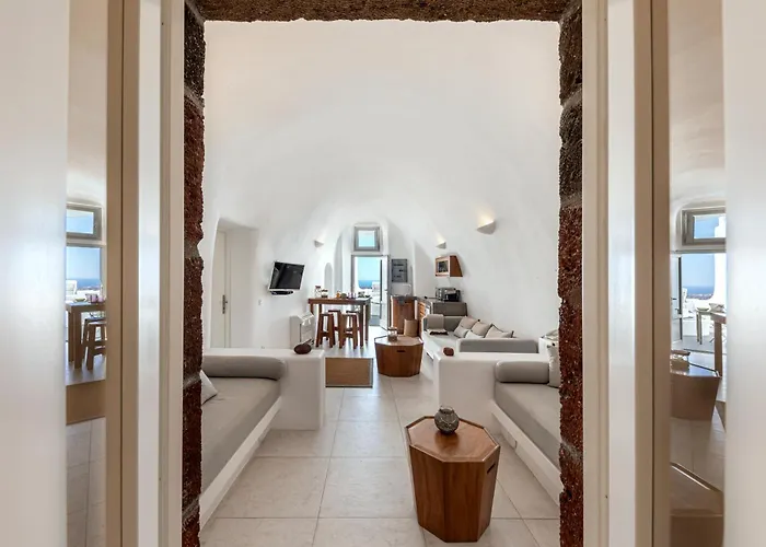 וילה Pura Vida Cave House אימרוביגלי